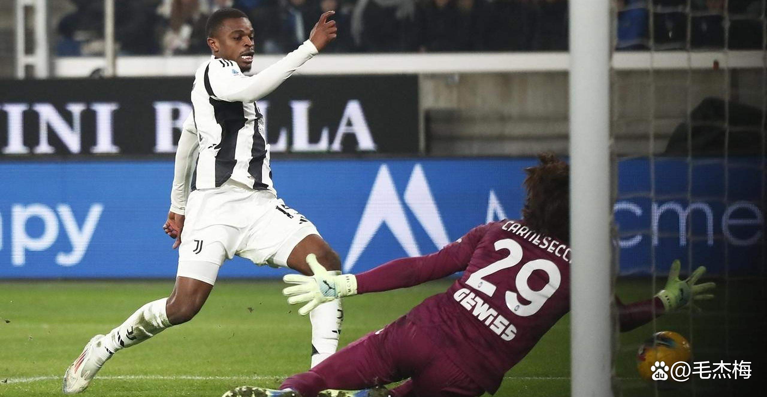 关于出色发挥首场状态出色，尤文图斯观众沸腾！，德罗巴重返赛场比赛高潮迭起的信息