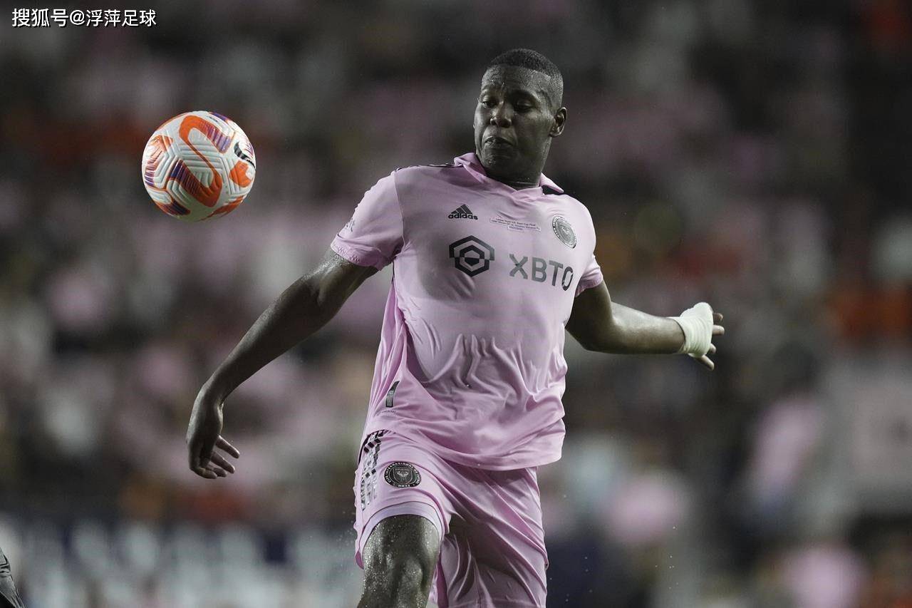 莱万多夫斯基双标-九游体育