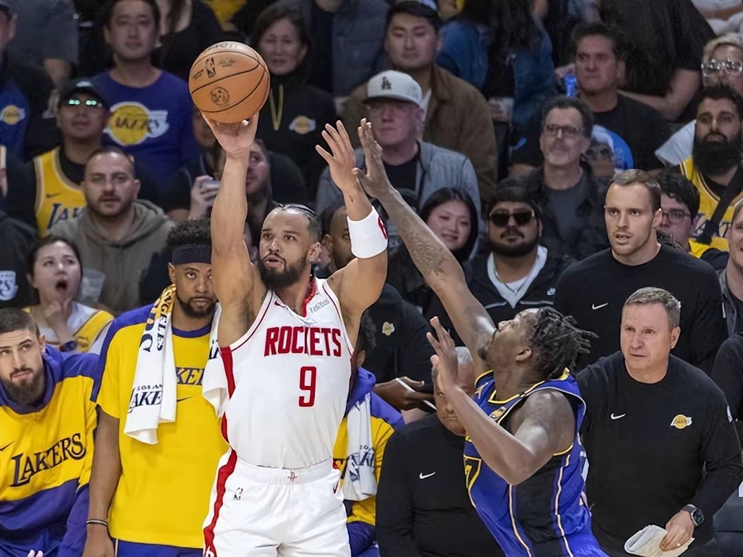 关于关键时刻NBA季后赛焦点战；克里夫兰骑士篮板制胜；话题不断；心理建设被强调的信息-九游体育